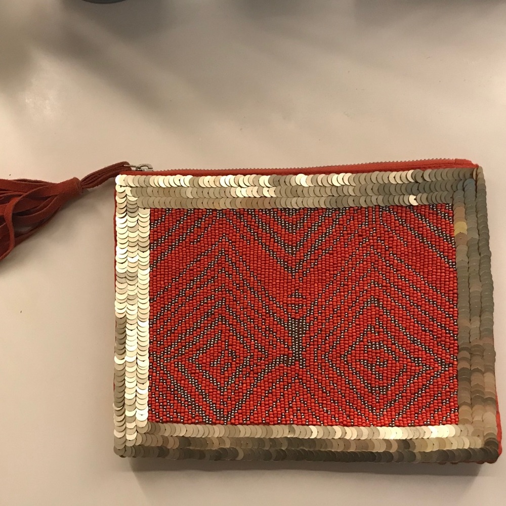 Med sized clutch/purse